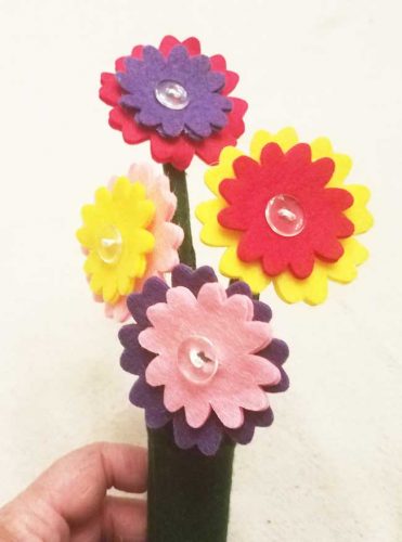 Make Button Flowers - Therapy Fun Zone