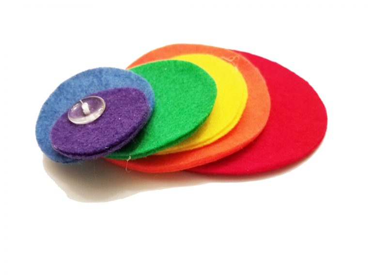 Button Snake with Rainbow Circles